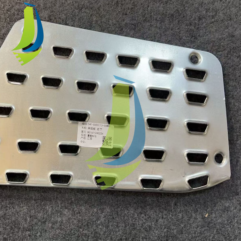 WG1671240224 Anti-Skid Plate Truck Parts